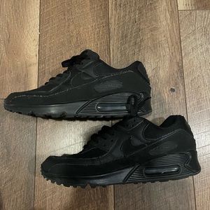 Mens size 8 Airmax